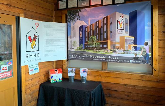 Between now until November 27th, you can stop by the Texas Roadhouse in East Peoria and while you dine, you can purchase gift cards (or donate funds towards the purchase of one). Every donated gift card will be given to families served by the Peoria Ronald McDonald House. Plus, you’ll get a free appetizer for your next visit!